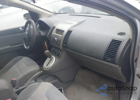 2009 Nissan Sentra 2.0S from USA, damaged, VIN 3N1AB61E09L680321